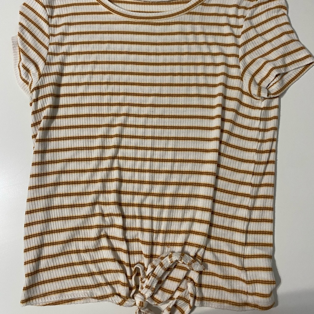 American eagle, short with knot in front, size xs